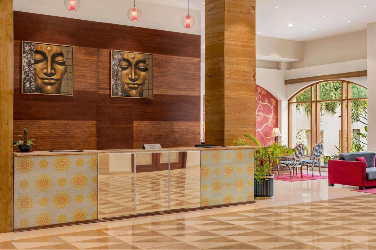 Ramada By Wyndham Jaipur Jaisinghpura Hotel Buitenkant foto